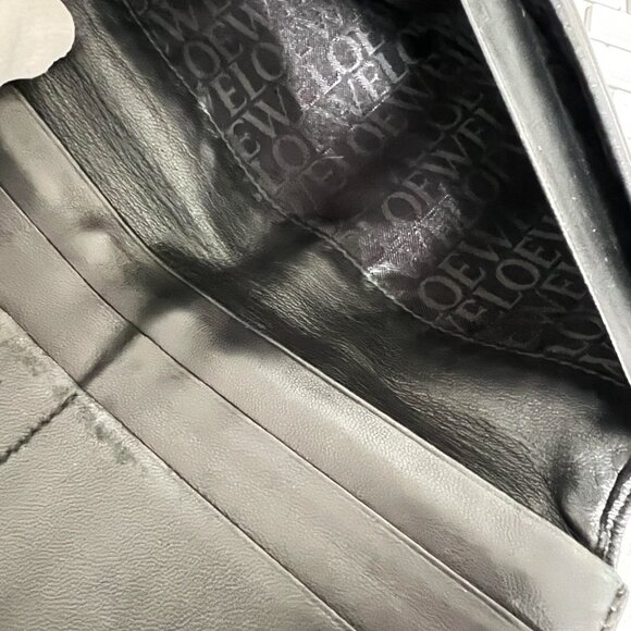 $1069 Authentic LOEWE Unisex Black Leather Long Bifold Wallet 7.4 X 3.6 X 0.4 - Picture 2 of 12